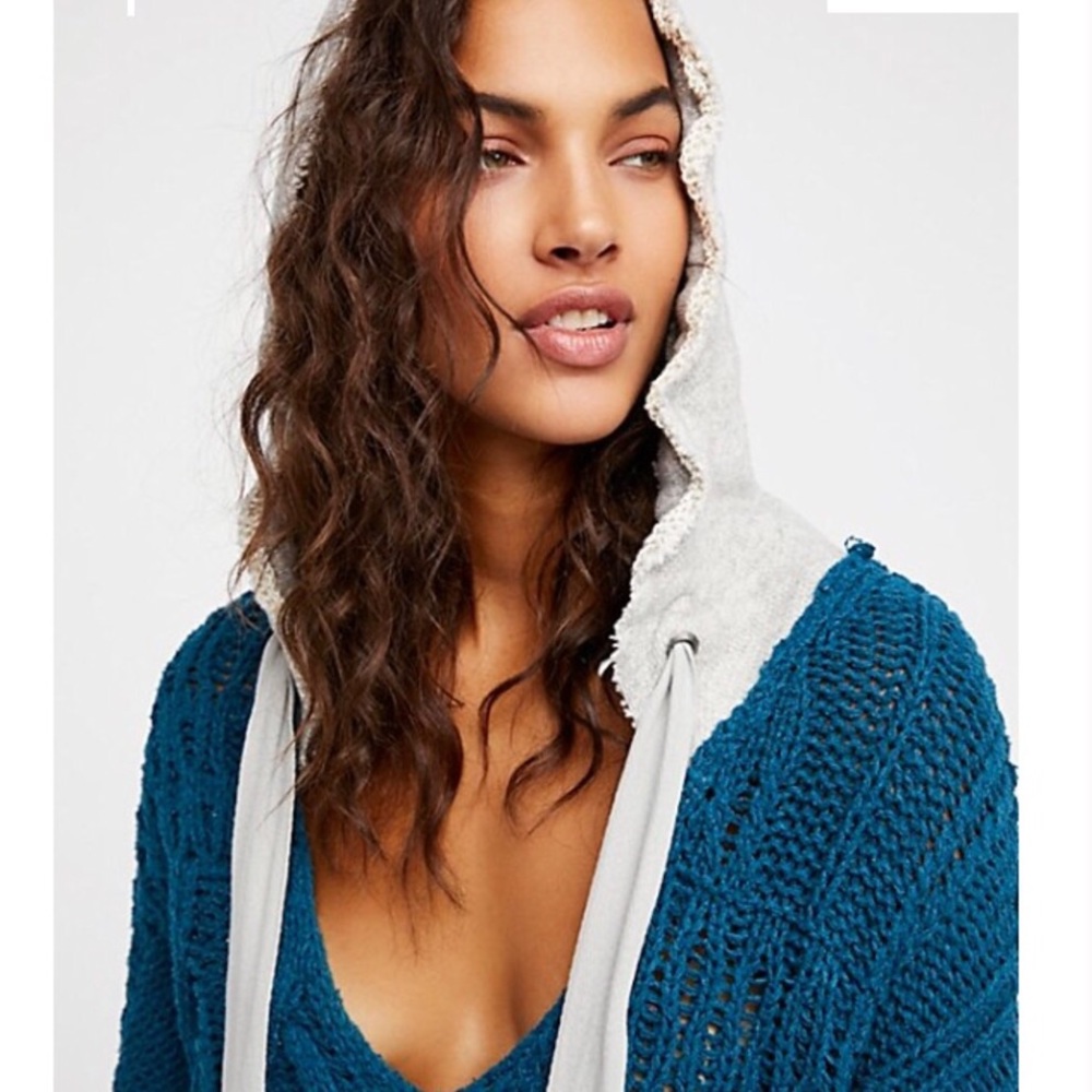 FREE PEOPLE SWEATER - Picture 3 of 5
